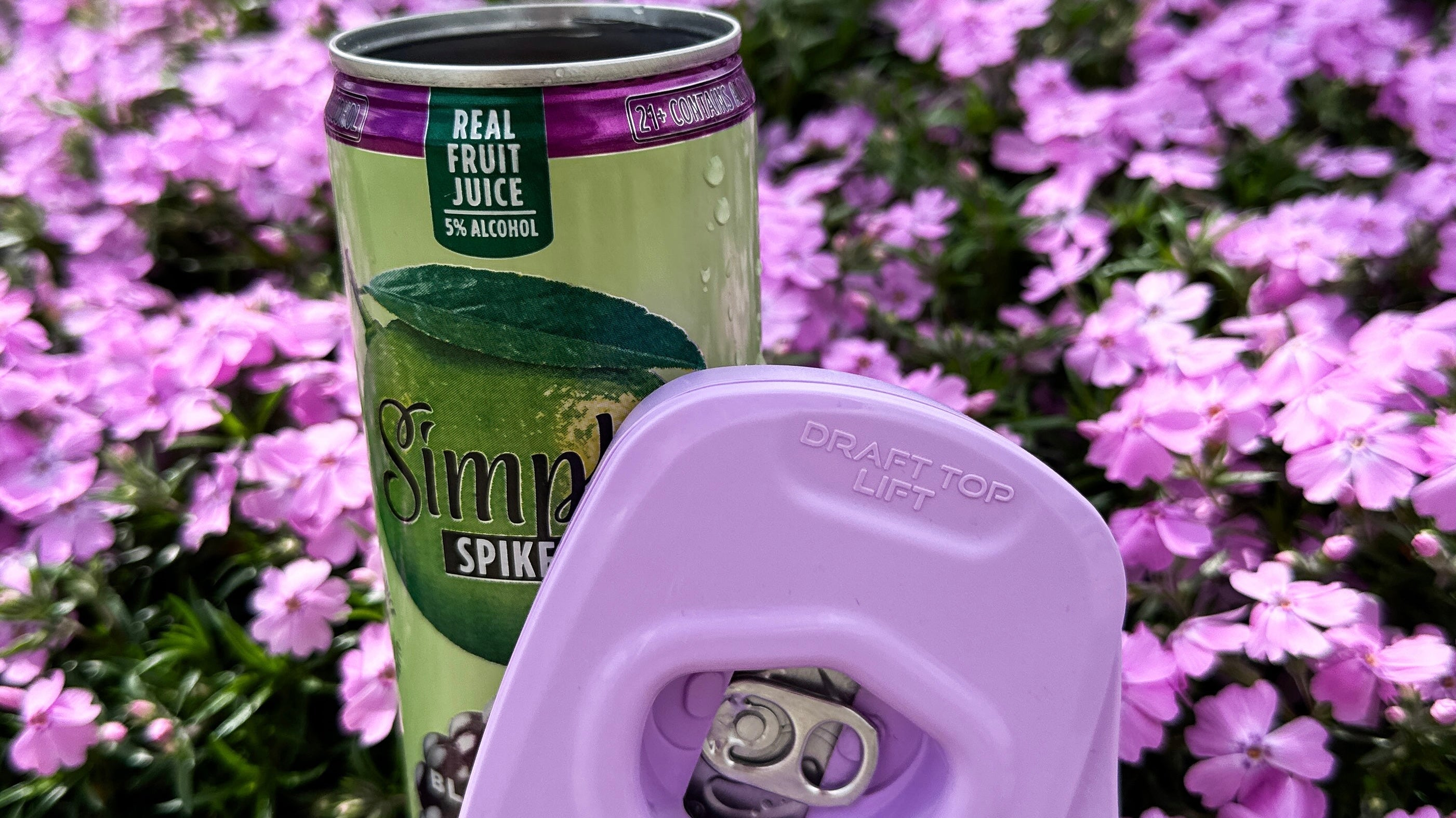 Poolside Perfection: Refreshing Canned Cocktails Made Better with Draft Top